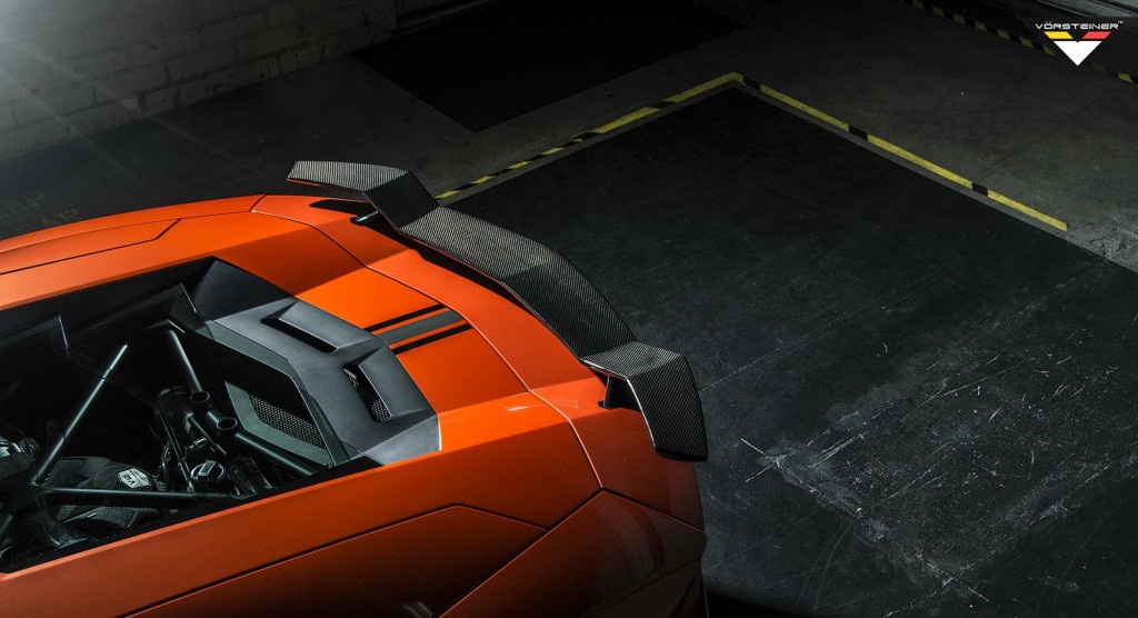 Lamborghini Aventador-V LP-740