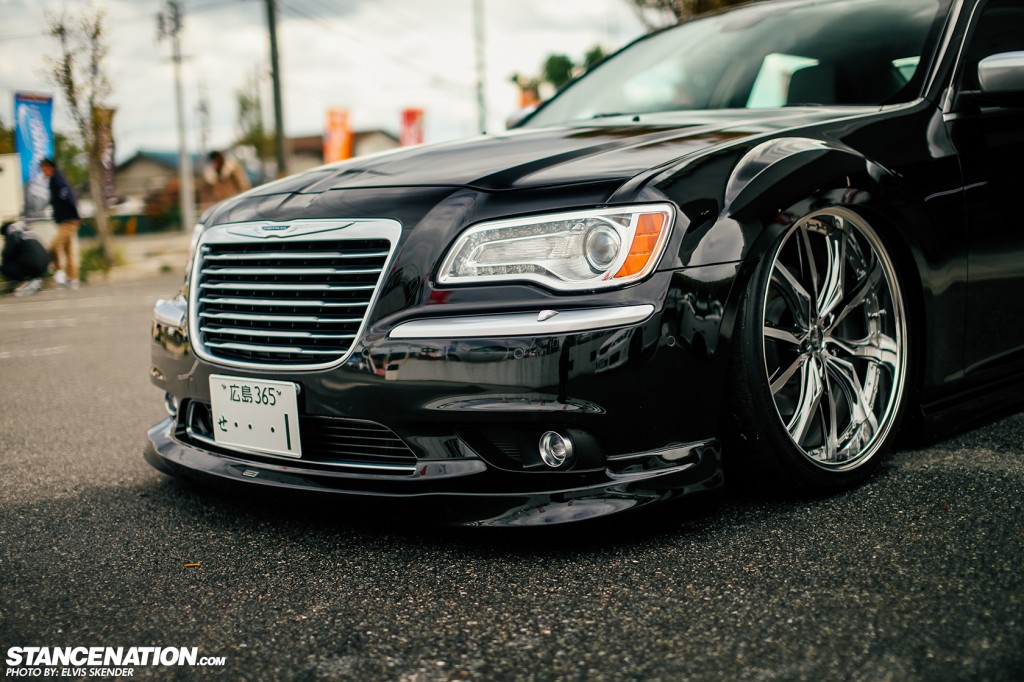 Aimgain Chrysler 300C VIP Style