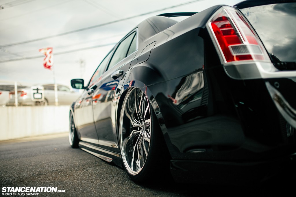 Aimgain Chrysler 300C VIP Style