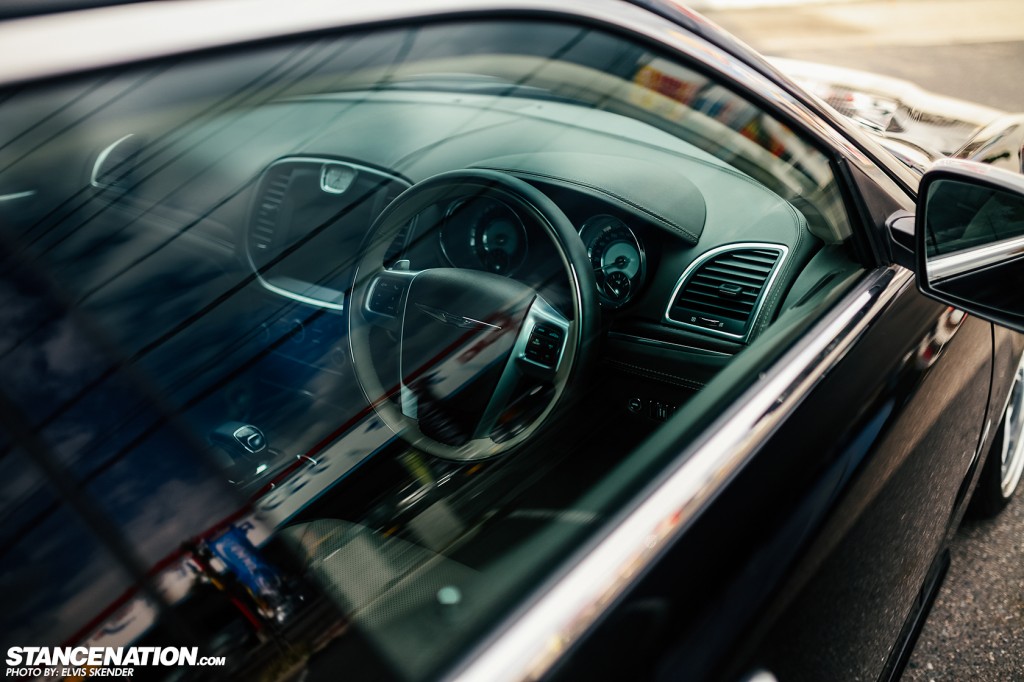 Aimgain Chrysler 300C VIP Style